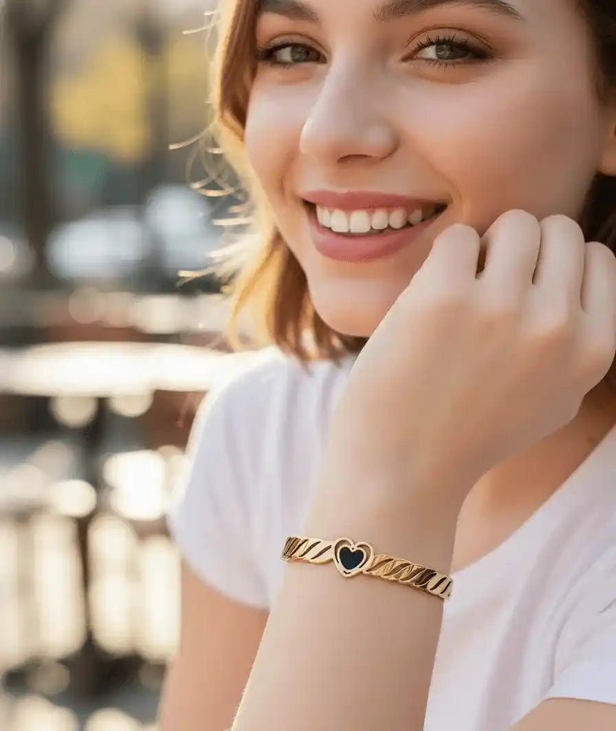 Golden Heartline Bangle